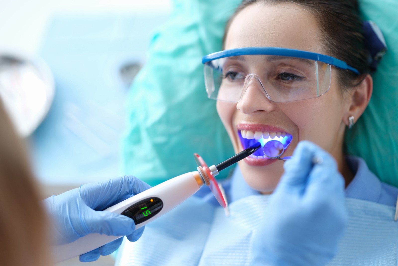 Bonding, whitening and inlays example